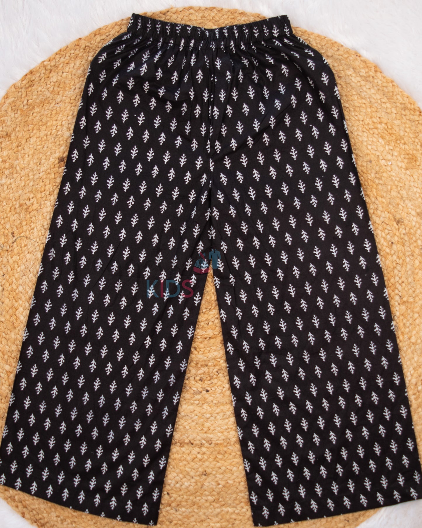 Ready to Ship: Black and White Leaves Full Length Palazzo