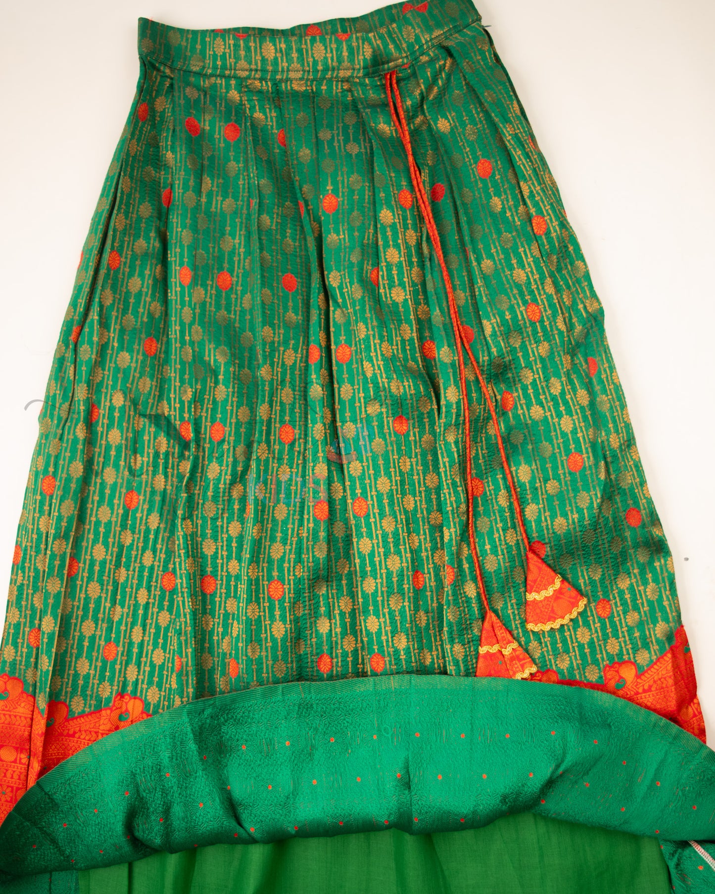 Ready to Ship: Green and Red Lacework Pattern Blouse Pattu Pavada Set