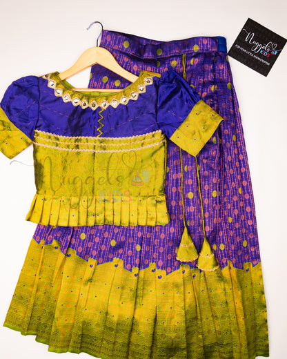 Ready to Ship: Green and Blue Lacework Pattern Blouse Pattu Pavada Set