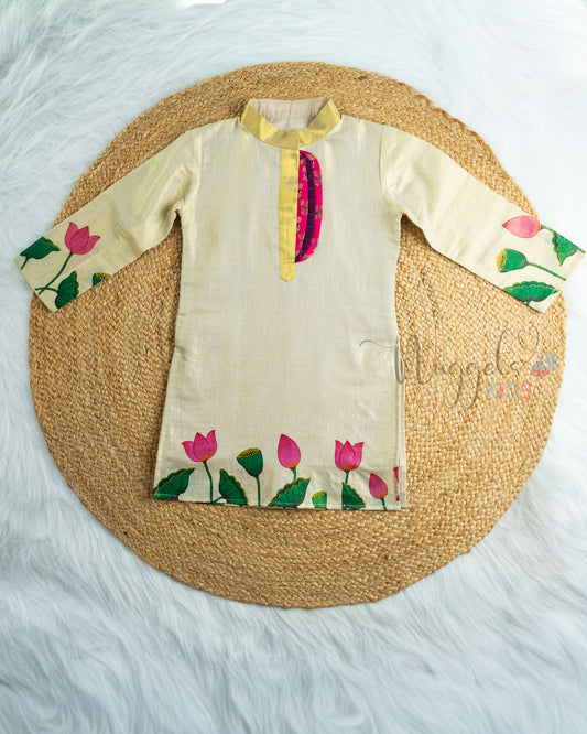 Pre Order: Louts GoldenTissue Silk Kurta With Brocade Patch Detailing And Mirror Dhoti