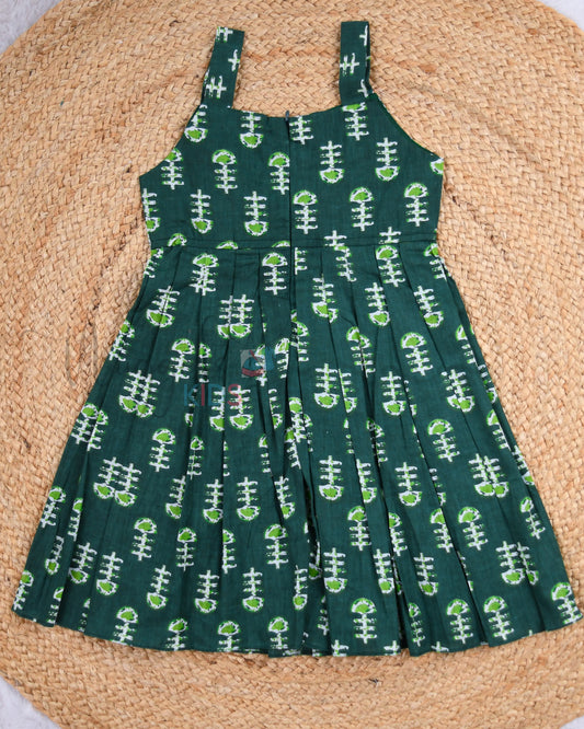 Ready to Ship: Bottle Green Butterfly Bowed Sleeveless Frock